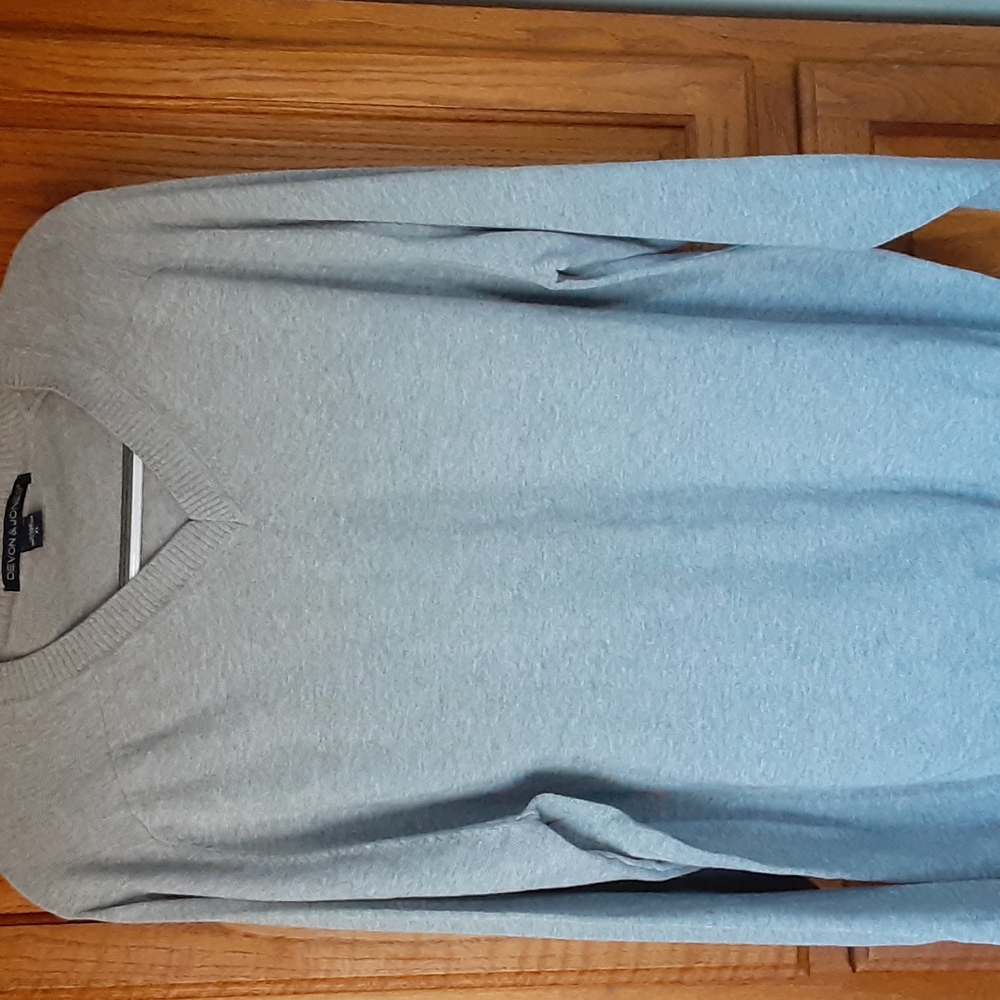 Men's v neck sweater gray XL